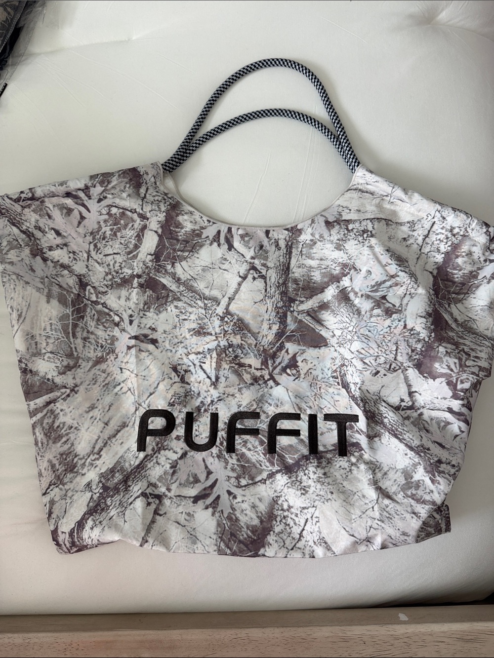 PUFFIT Canvas Tote Bag in White and Taupe Marble Print